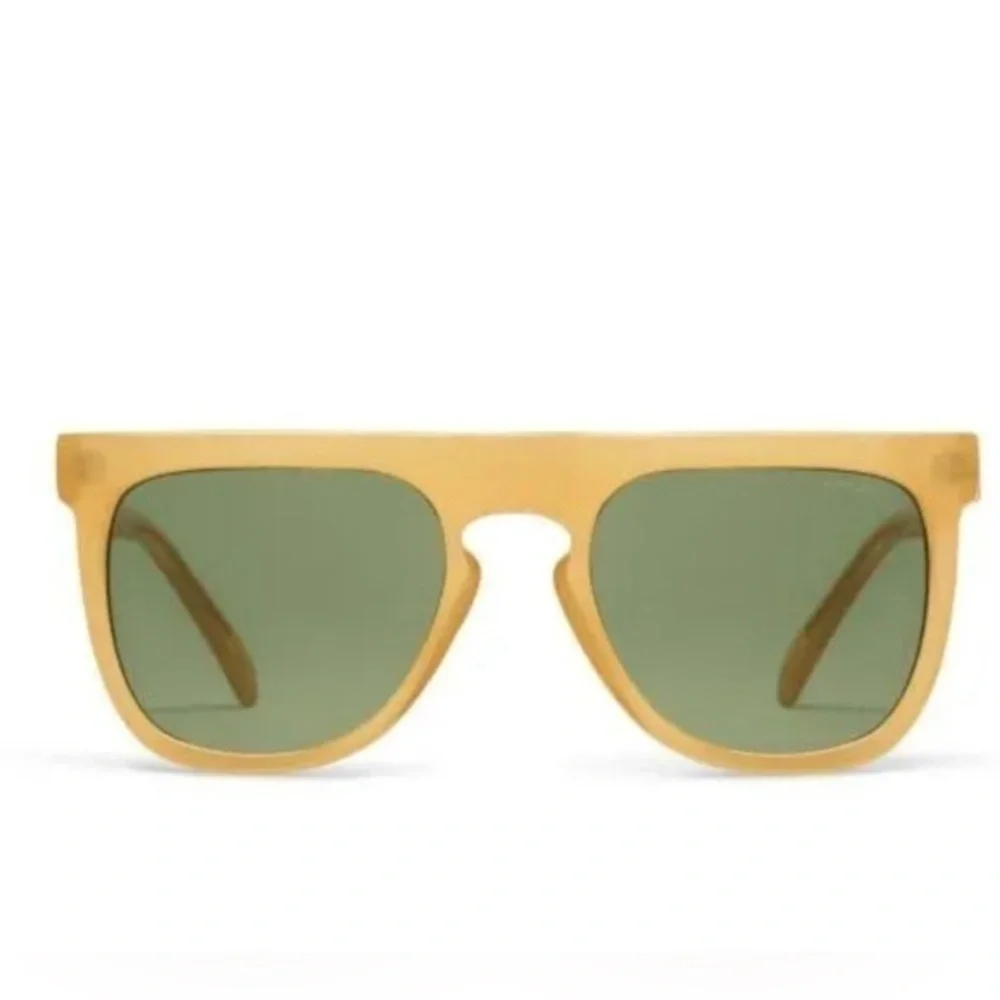KOMONO Bennet Amber Sunglasses Flat Brow Wayfarer Chunky Frame UV400 NEW